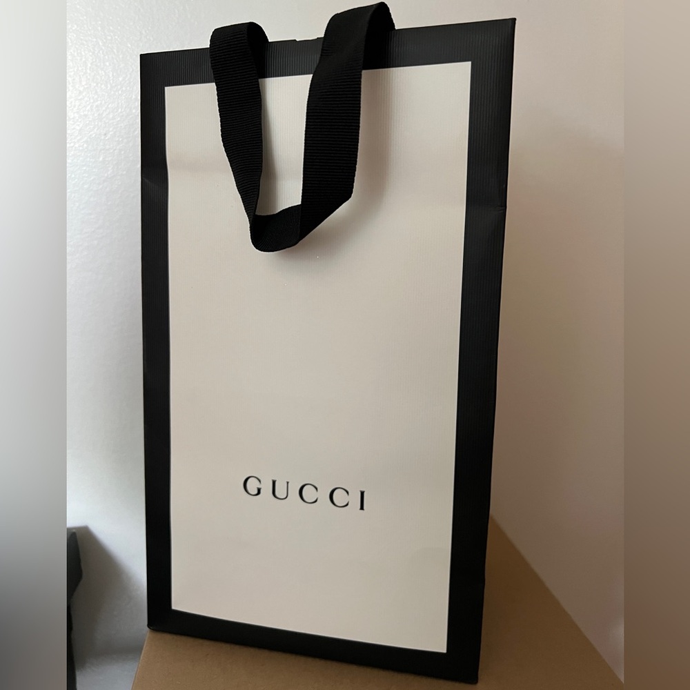 Gucci Shopping Bag (6.75”L x 11.25”H x 4.25”D)